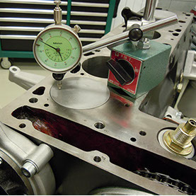 Restoration and Technical Mechanics of Classic Mercedes W111 Car Engine